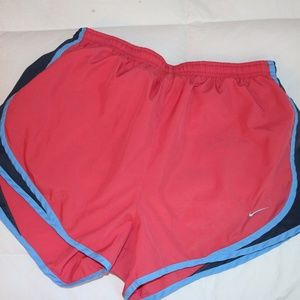 Nike Shorts Size M